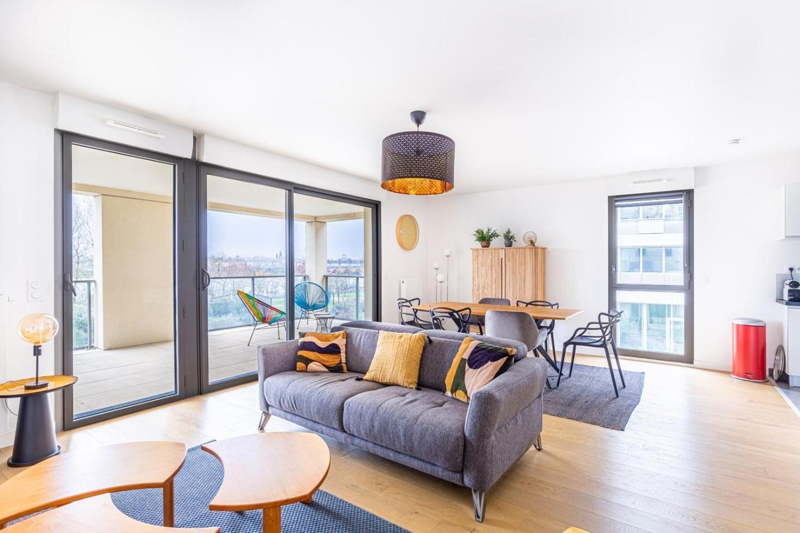 Guestready - Peaceful Escape In La Bastide Lägenhet Bordeaux Exteriör bild