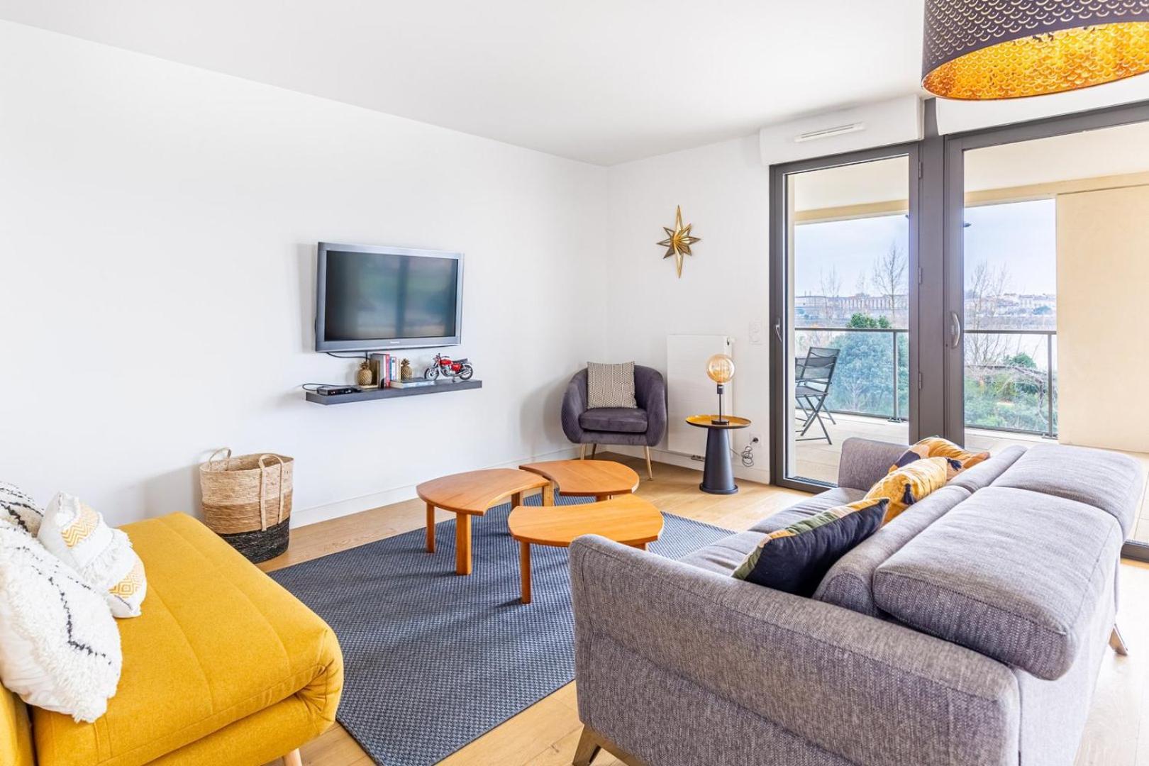 Guestready - Peaceful Escape In La Bastide Lägenhet Bordeaux Exteriör bild